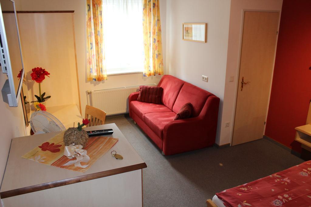 Gaestehaus Karassowitsch Rust Chambre photo